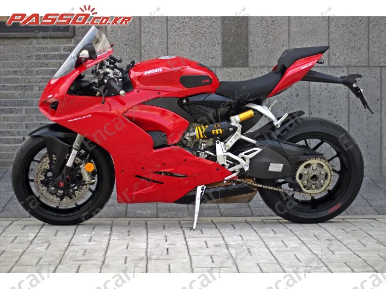 Ducati Panigale V2 - фото 1