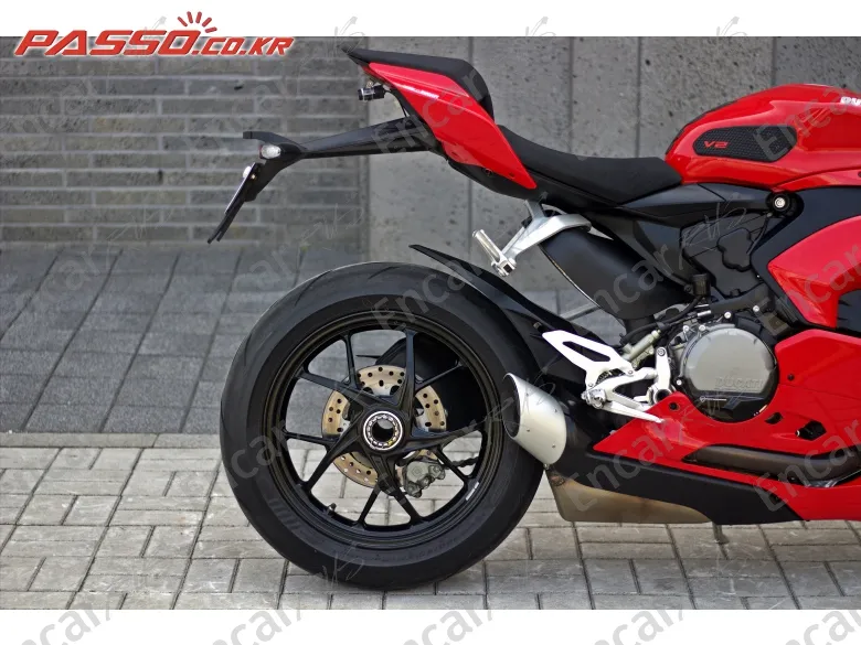 Ducati Panigale V2 - фото 6