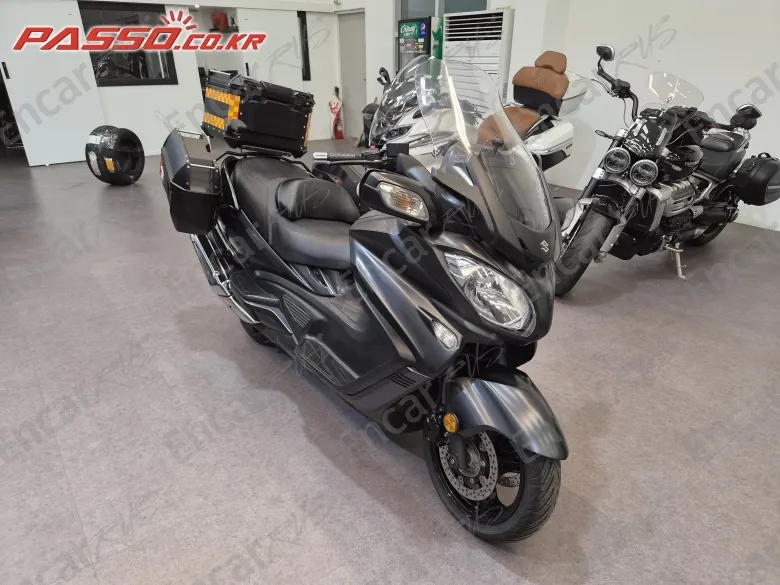 Suzuki Burgman 650 - фото 2