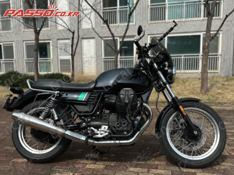 Moto Guzzi V7 Ⅲ Special - фото 0