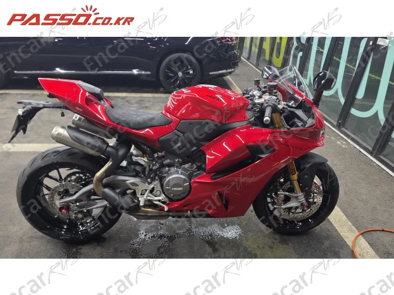 DUCATI PANIGALE V2 S - фото 0