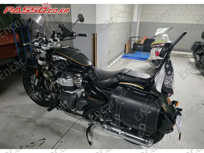 Royal Enfield Super Meteor 650 - фото 2