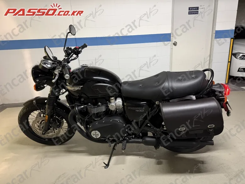 Triumph Bonneville T120 - фото 1