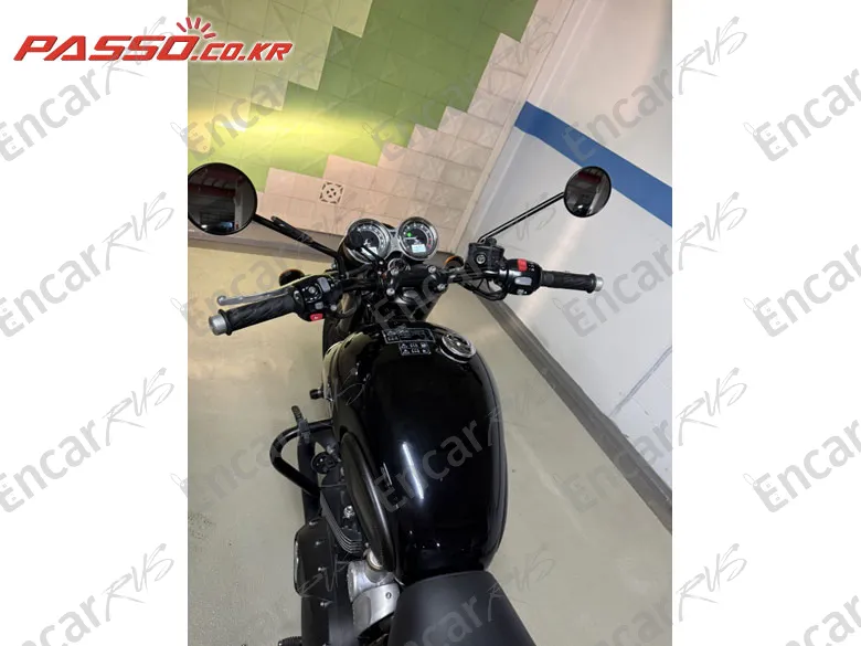 Triumph Bonneville T120 - фото 3