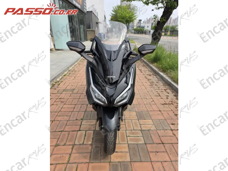 Honda Forza 350 - фото 6