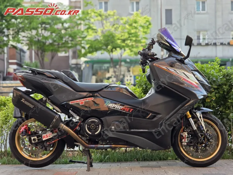 YAMAHA T MAX 560 - фото 1