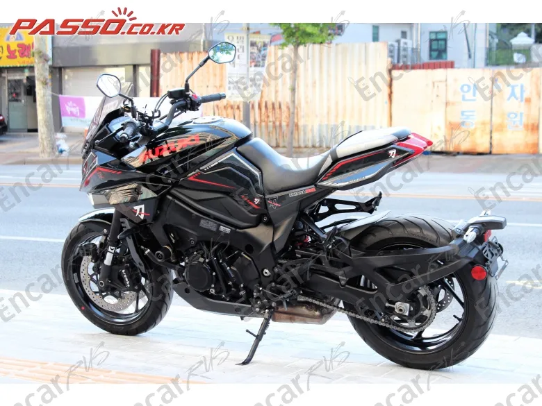 Suzuki Katana Gsx S 1000 - фото 4