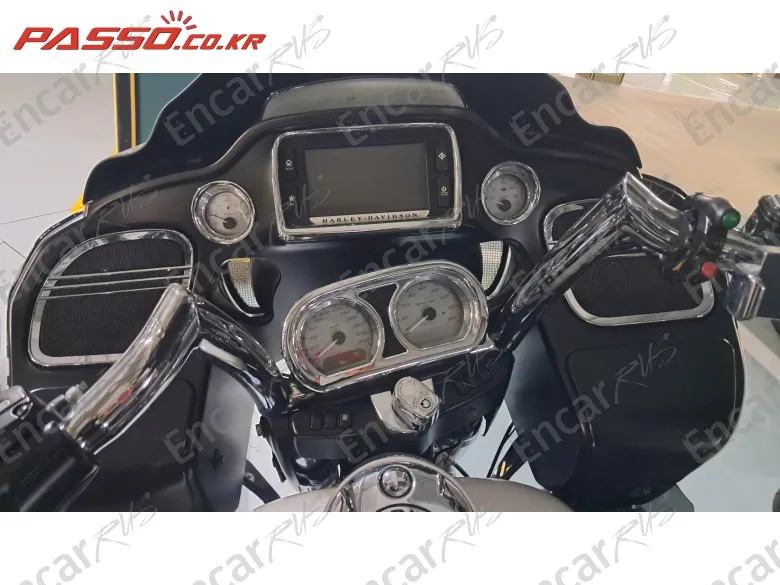 HARLEY-DAVIDSON ROAD GLIDE SPECIAL - фото 4
