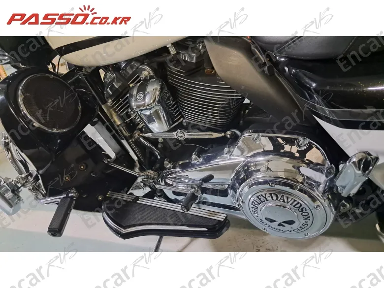 HARLEY-DAVIDSON ROAD GLIDE SPECIAL - фото 5