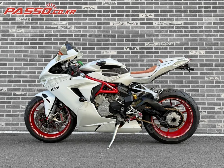 Mv Agusta F3 675 - фото 1