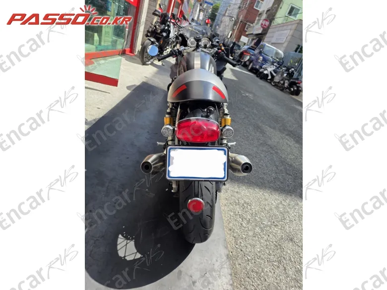 TRIUMPH THRUXTON RS - фото 2