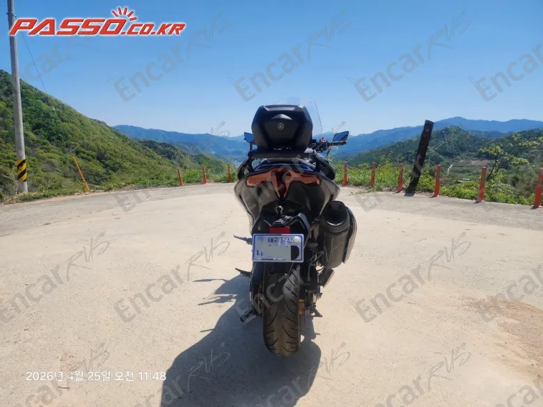 YAMAHA T MAX 560 - фото 2