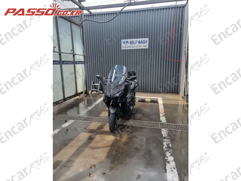 YAMAHA T MAX 560 - фото 6