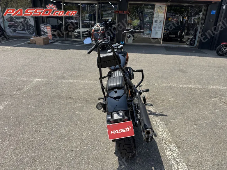Harley-Davidson Street Bob 114 - фото 2