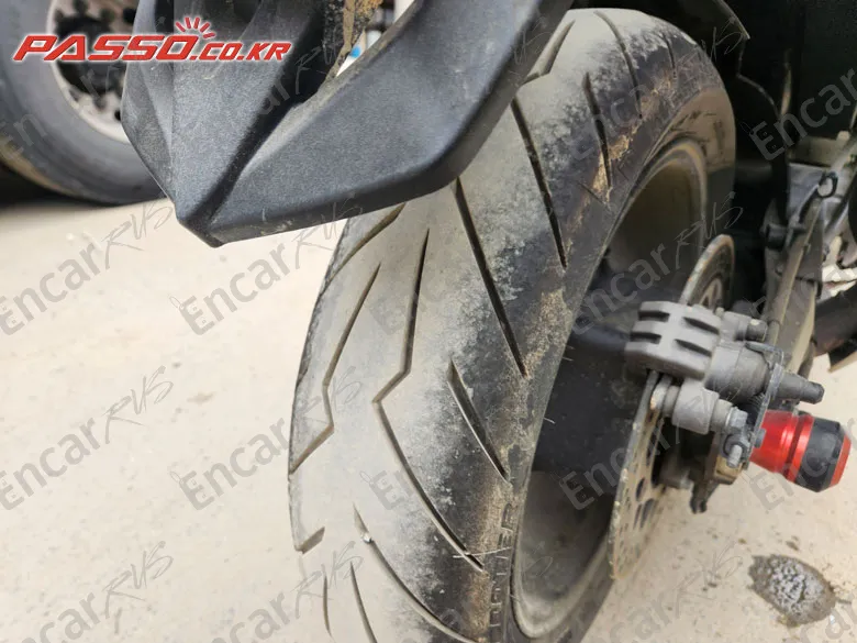 YAMAHA T MAX 560 - фото 5
