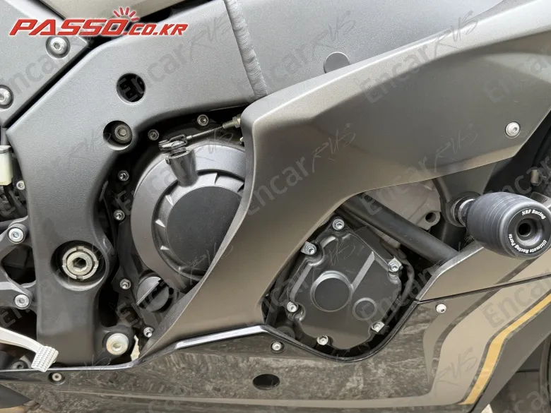 Kawasaki Zx 10 R Abs - фото 4