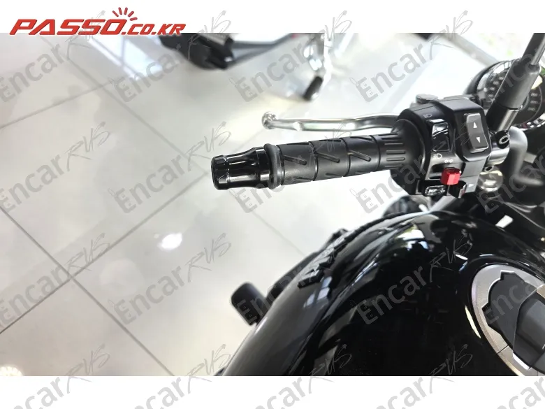 Kawasaki Z 650 Rs Abs - фото 3
