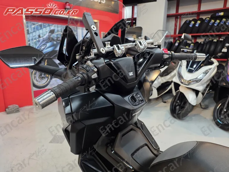 Honda Forza 350 - фото 3