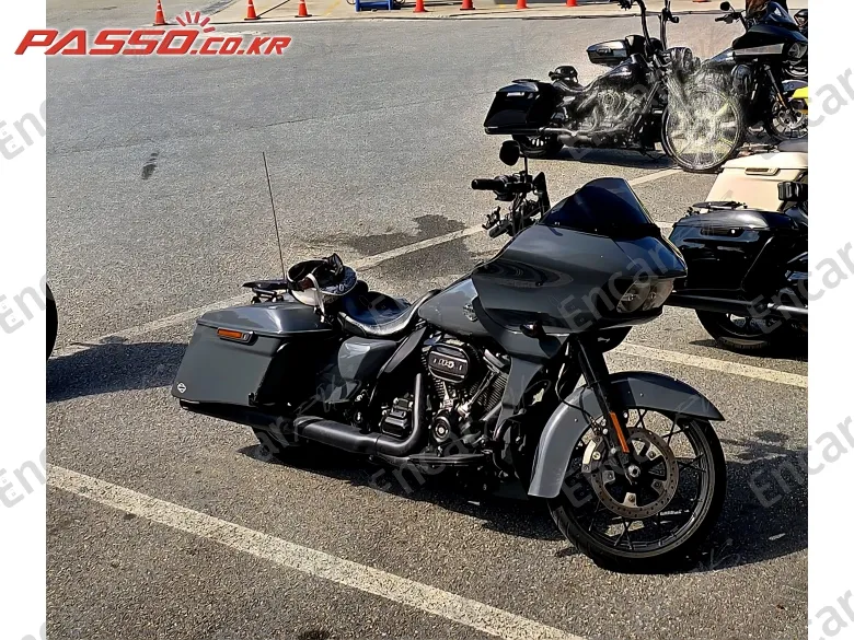 HARLEY-DAVIDSON ROAD GLIDE SPECIAL - фото 0