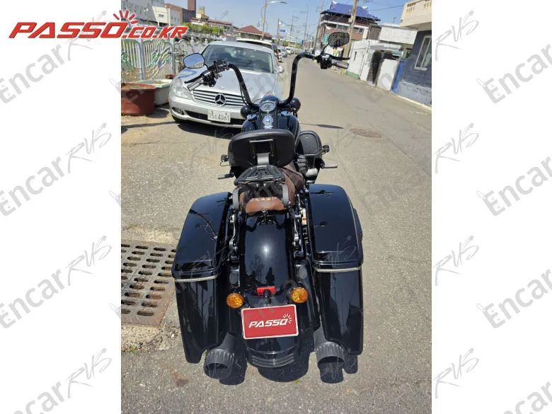 HARLEY-DAVIDSON ROAD KING SPECIAL - фото 2