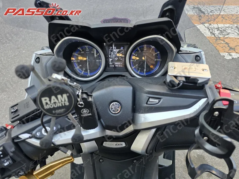 Yamaha T Max Dx - фото 6