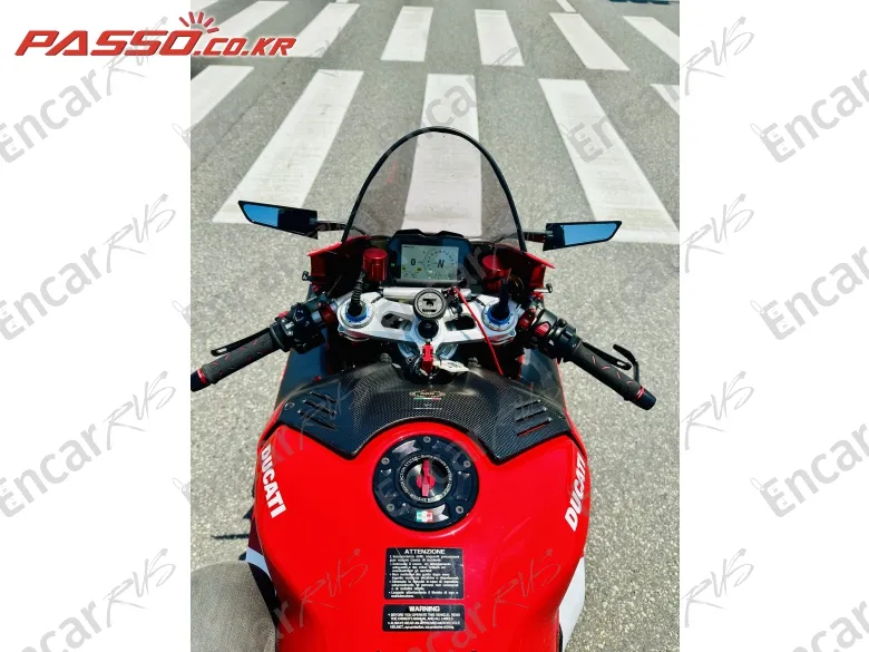 Ducati Panigale V4 S - фото 2