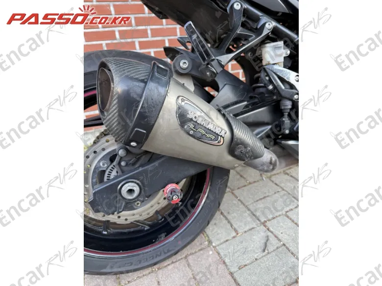 Suzuki Gsx S 750 - фото 6