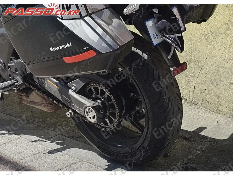 Kawasaki Z 1000 Sx - фото 5