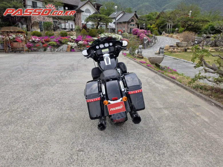 Harley-Davidson Flhx - фото 1