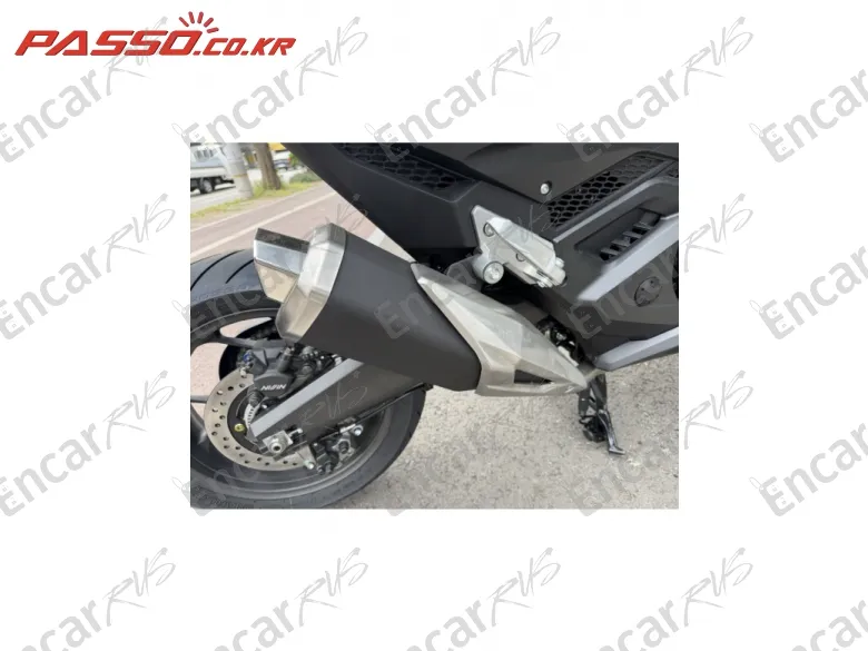 Honda Forza 750 - фото 3