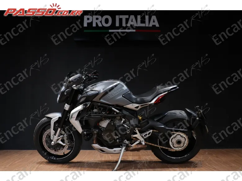 Mv Agusta Dragster 800 Rc - фото 1