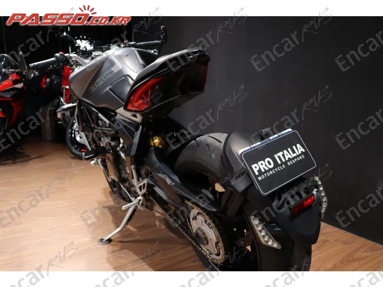 Mv Agusta Dragster 800 Rc - фото 2
