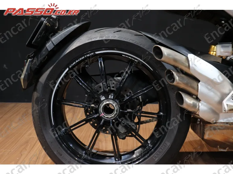 Mv Agusta Dragster 800 Rc - фото 6