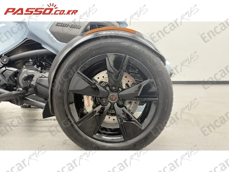 Brp Can-Am Spyder F3 Limited - фото 5