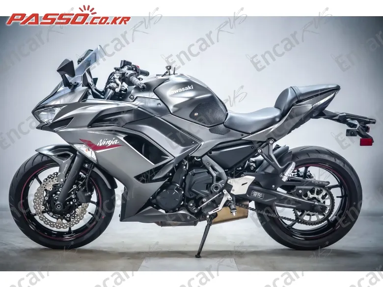 Kawasaki Ninja 650 - фото 1