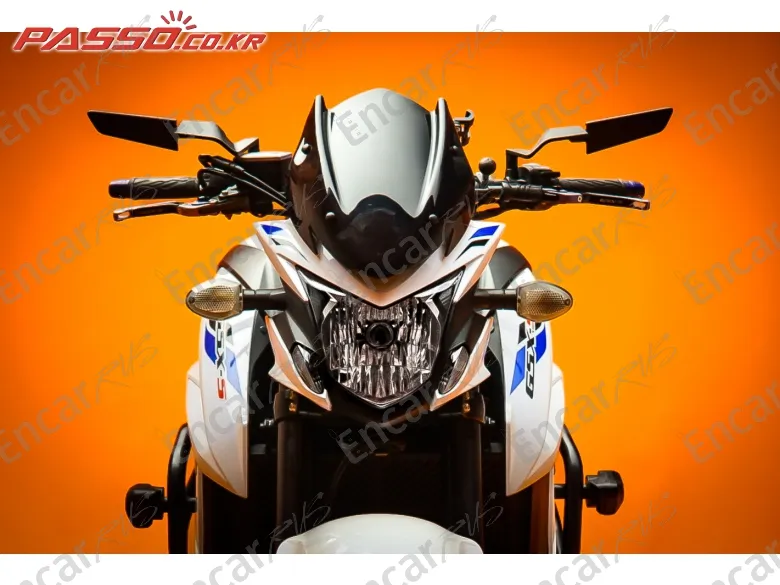 Suzuki Gsx S 750 - фото 3