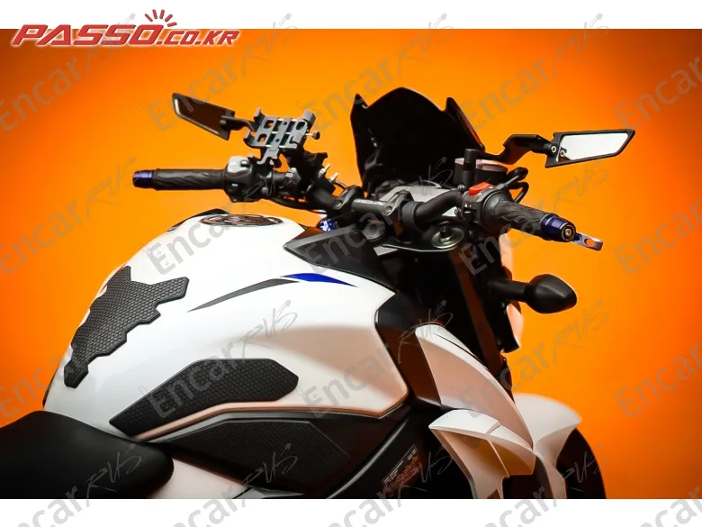 Suzuki Gsx S 750 - фото 6