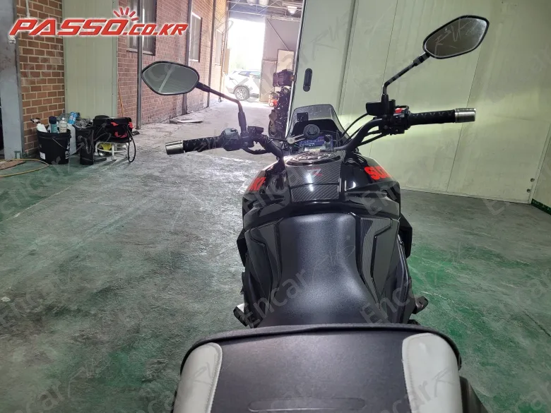 SUZUKI KATANA GSX S 1000 - фото 3