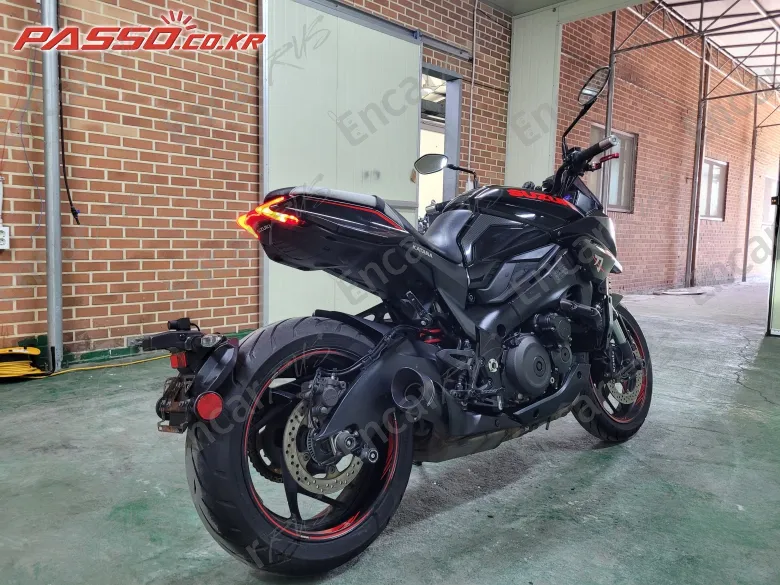 SUZUKI KATANA GSX S 1000 - фото 6