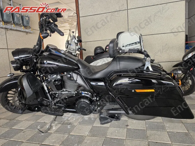 Harley-Davidson Road King Special - фото 1