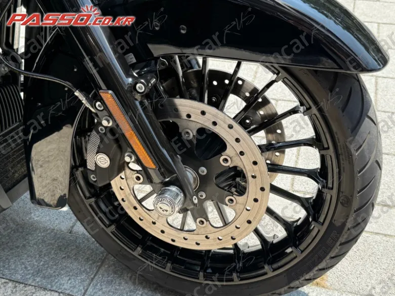 Harley-Davidson Road King Special - фото 4