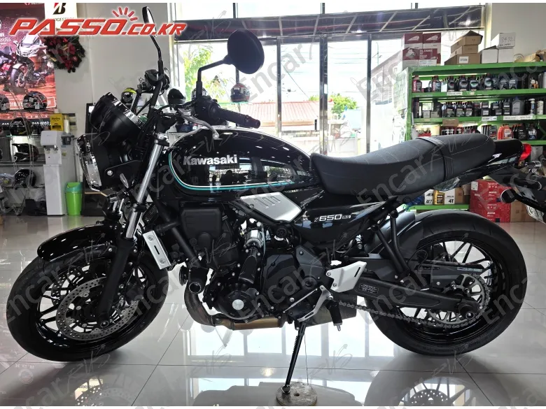 Kawasaki Z 650 Rs Abs - фото 1