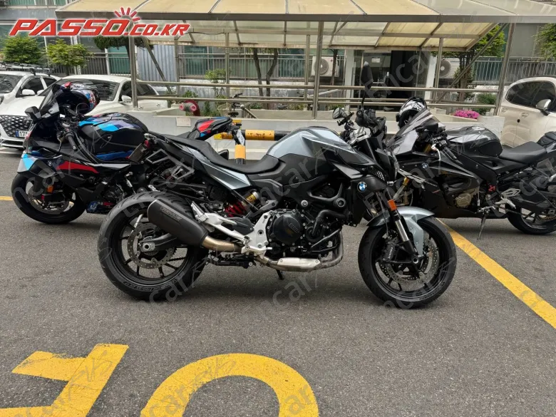 BMW F 900 R - фото 0