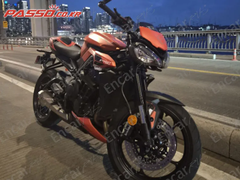 Triumph Street Triple 765 - фото 0