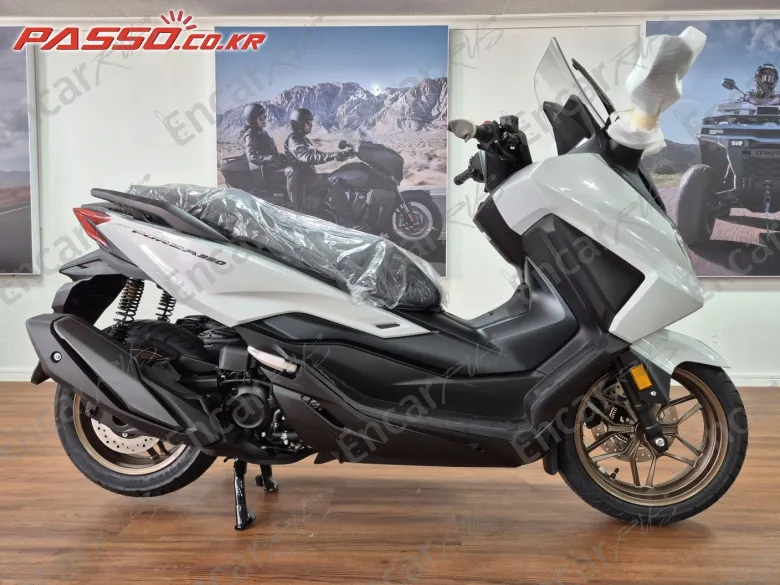 Honda Forza 350 - фото 0