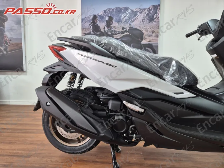 Honda Forza 350 - фото 6