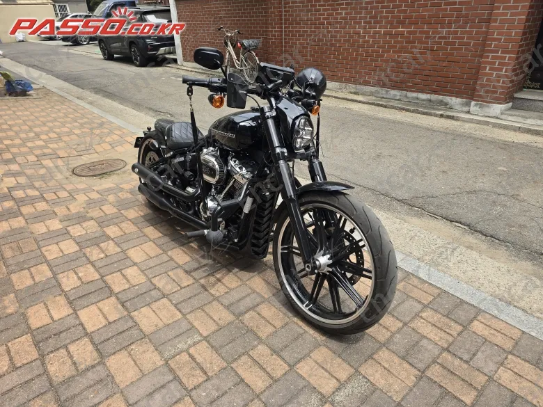 Harley-Davidson Breakout 114 - фото 3