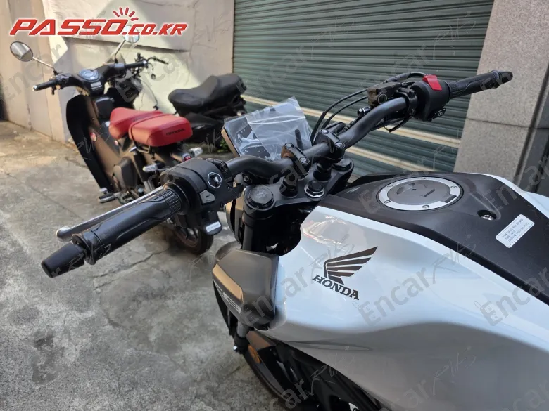 HONDA CB 125 R - фото 3
