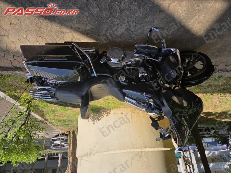 Harley-Davidson Flhx - фото 1
