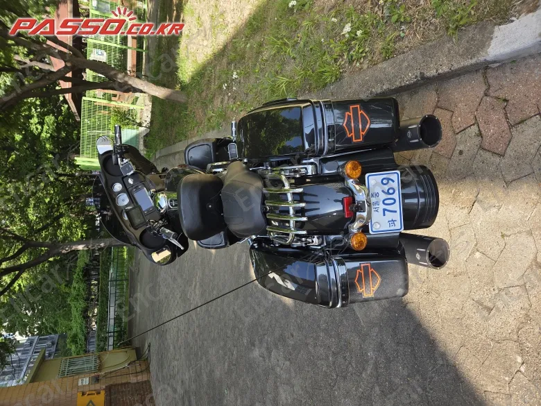 Harley-Davidson Flhx - фото 2